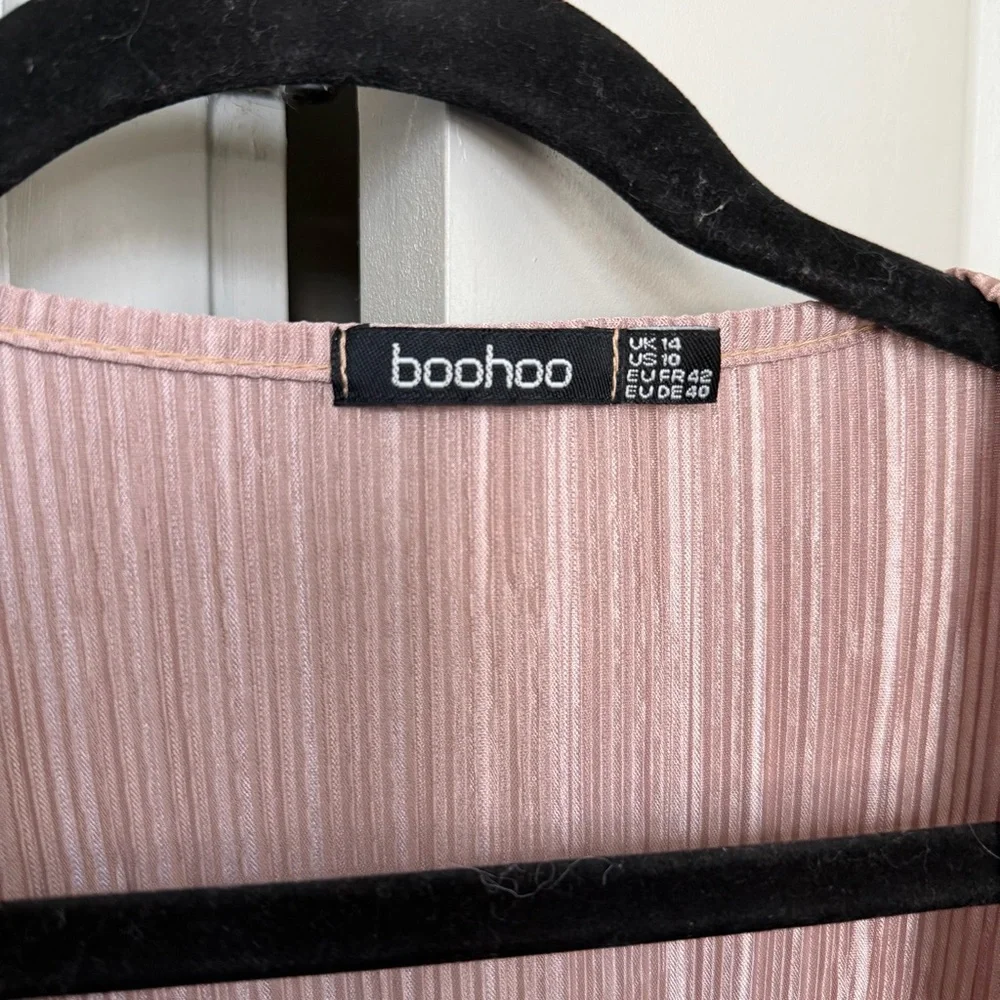 Boohoo Pleated Open-Front Duster Cardigan - Picture 5 of 9